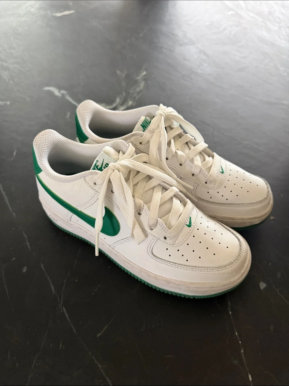 Nike Kids White Low-Top Sneakers with Green Swoosh